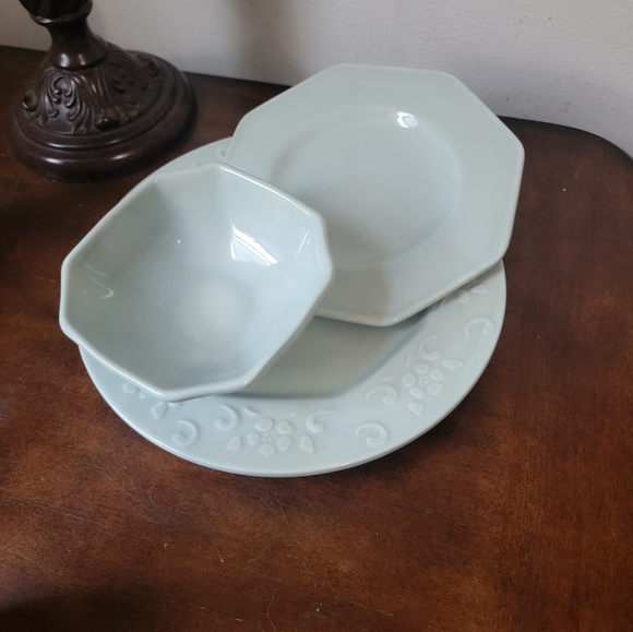 Embossed Solid Tableware Country - Picture 11 of 12